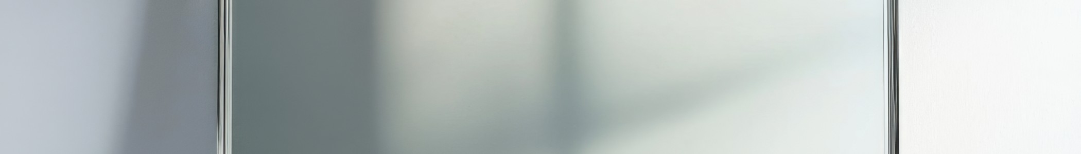 Cette image représente un miroir